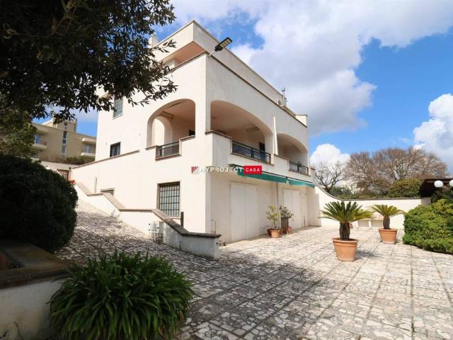 Villa in vendita a Martina Franca TA