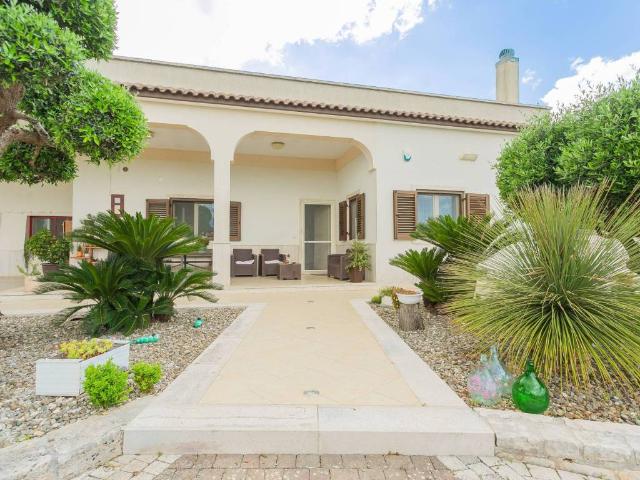 Villa in vendita a Martina Franca TA