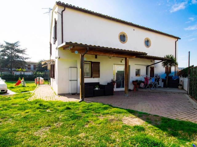 Villa in vendita a Martinsicuro TE