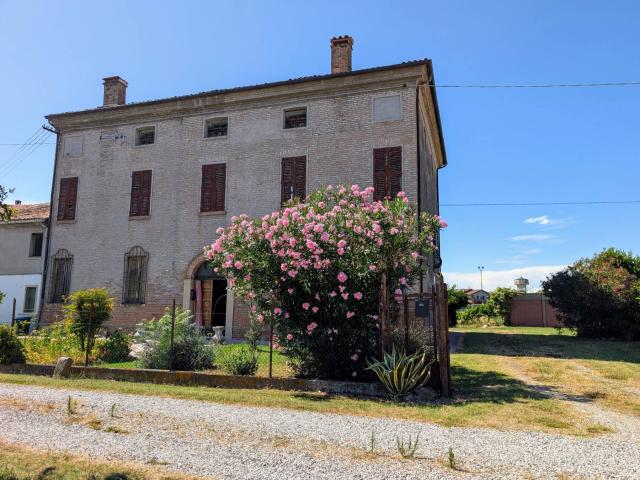Villa in vendita a Masi Torello, Masi San Giacomo