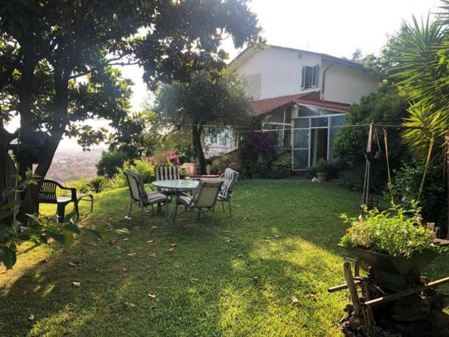Villa in vendita a Massa 170 mq Rif: 982732