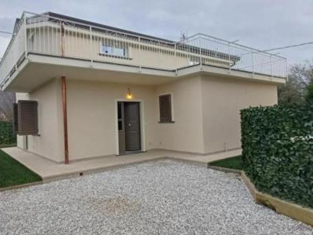 Villa in vendita a Massa