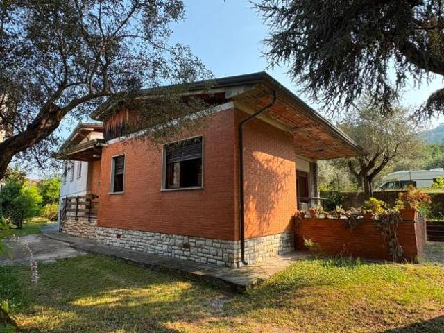 Villa in vendita a Massa 210 mq Rif: 1422783