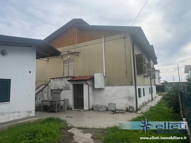 Villa in vendita a Massa
