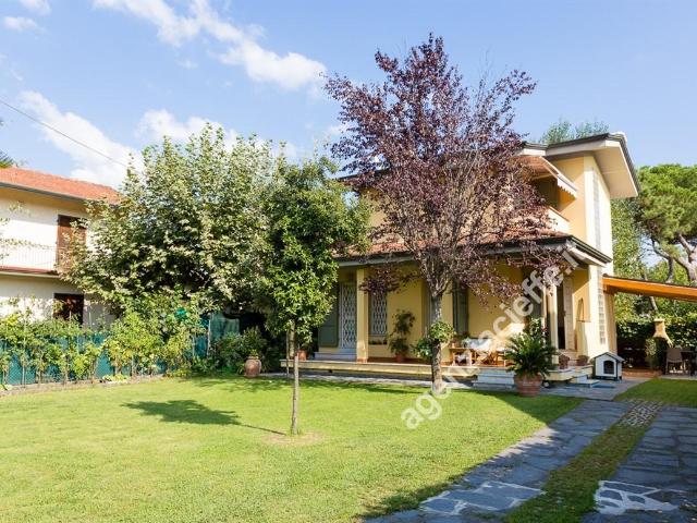 Villa in vendita a Massa