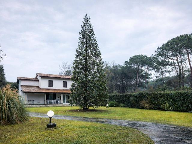 Villa in vendita a Massa