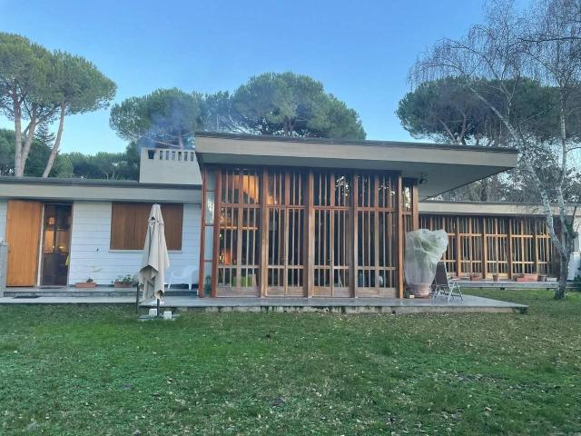 Villa in vendita a Massa