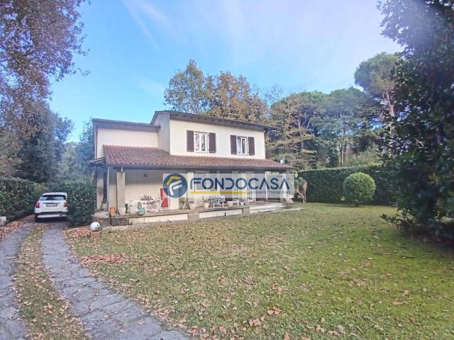 Villa in vendita a Massa