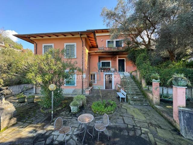 Villa in vendita a Massa