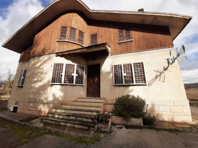 Villa in vendita a Massa d'Albe AQ