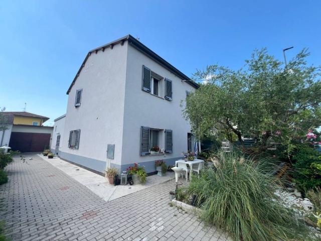 Villa in vendita a Massa Lombarda RA
