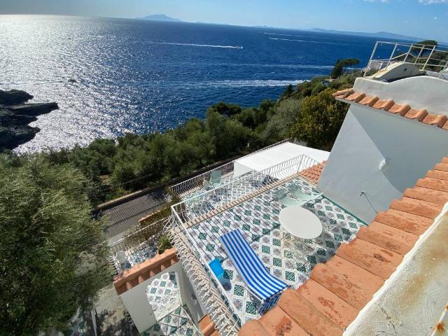 Villa in vendita a Massa Lubrense NA