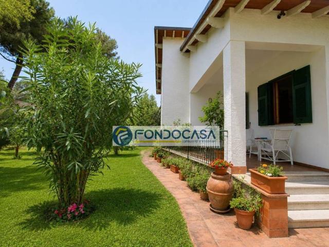 Villa in vendita a Massa MS