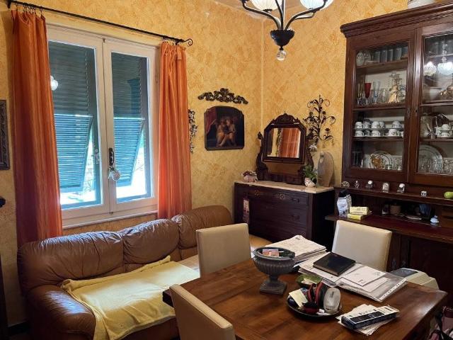 Villa in vendita a Massa MS