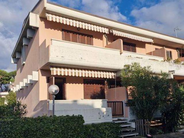 Villa in vendita a Massa MS