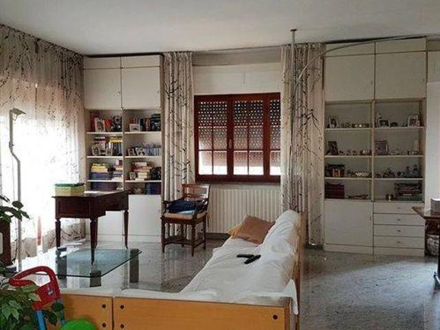 Villa in vendita a Massa MS