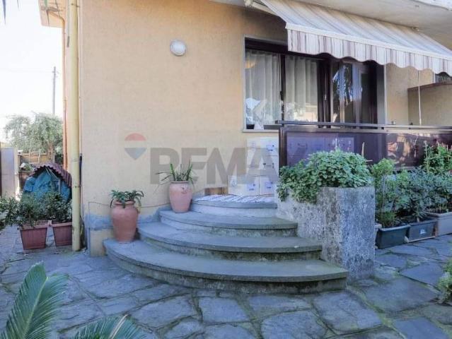 Villa in vendita a Massa MS