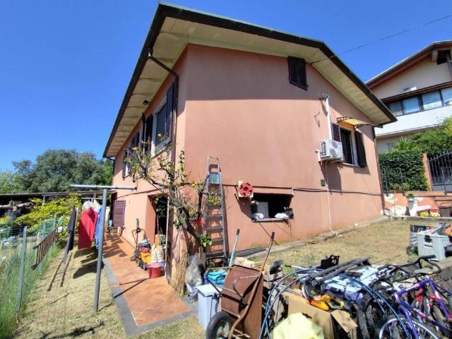 Villa in vendita a Massa MS