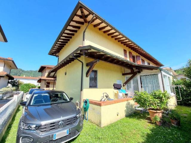 Villa in vendita a Massarosa LU
