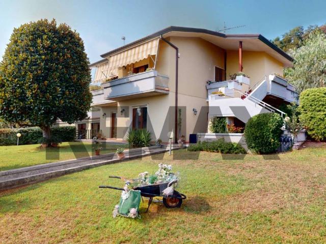 Villa in vendita a Massarosa LU