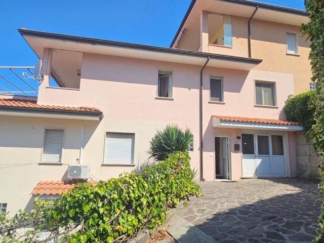 Villa in vendita a Massarosa LU