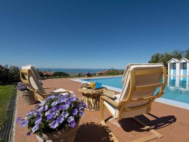 Villa in vendita a Massarosa LU