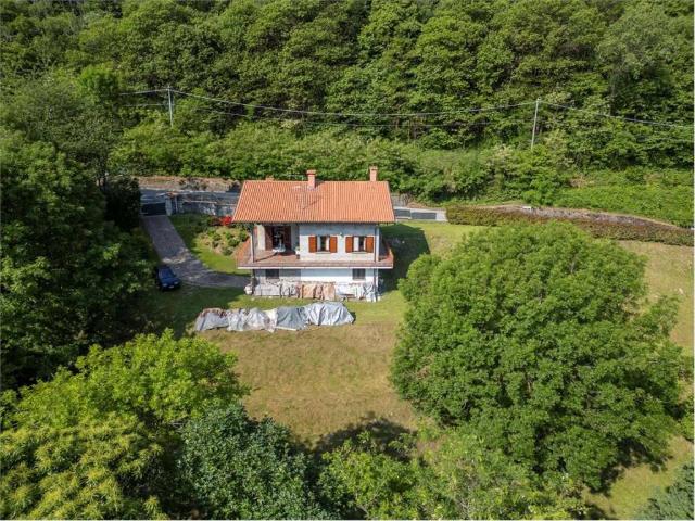Villa in vendita a Massino Visconti NO