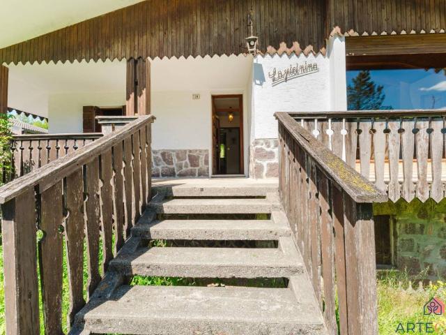 Villa in vendita a Mezzano TN