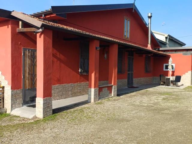Villa in vendita a Mede PV