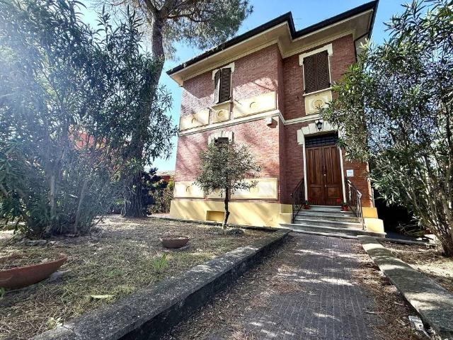 Villa in vendita a Medicina BO