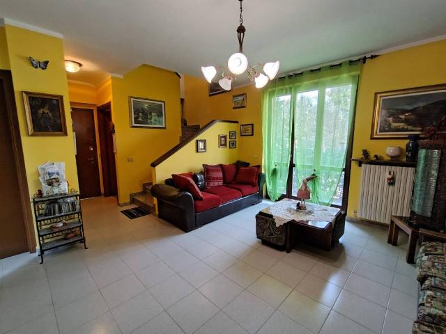 Villa in vendita a Mediglia MI