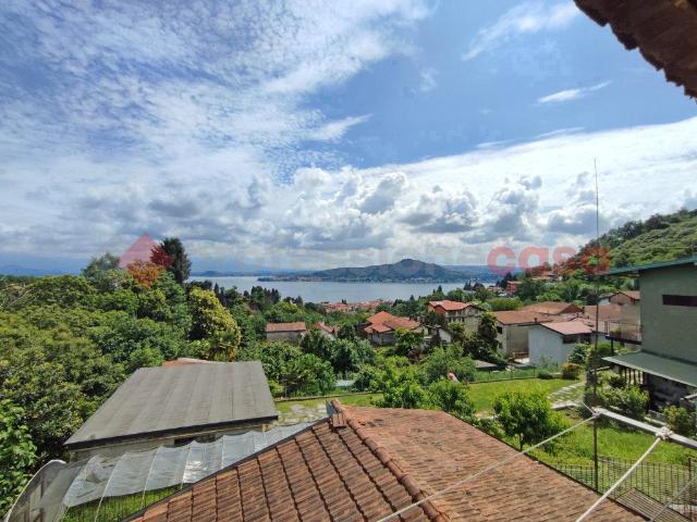 Villa in vendita a Meina