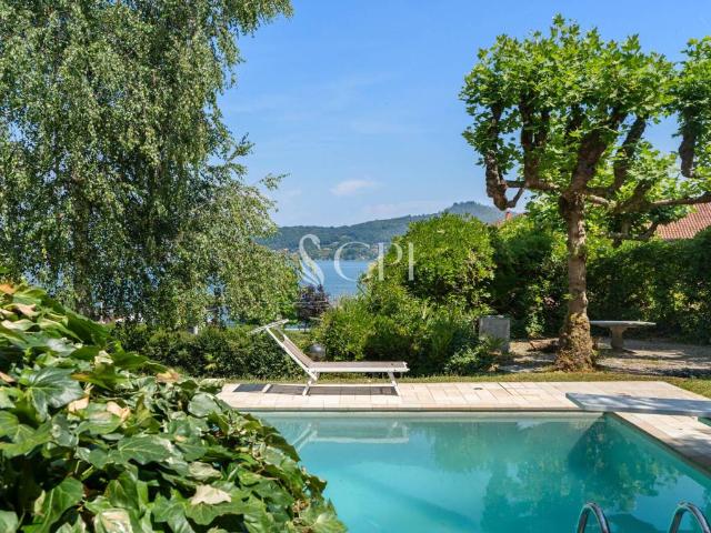 Villa in vendita a Meina NO