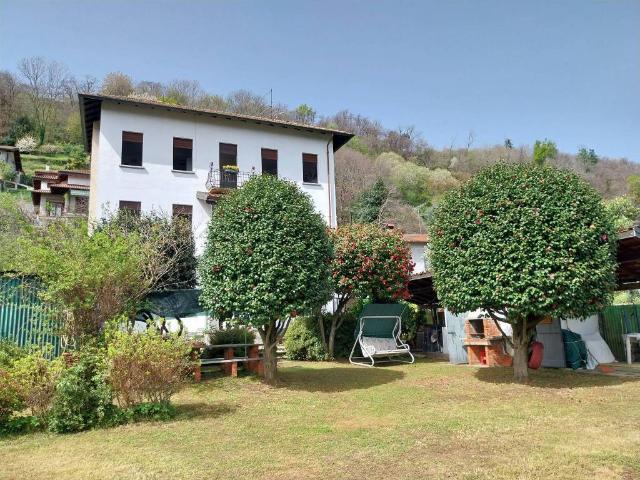 Villa in vendita a Meina NO