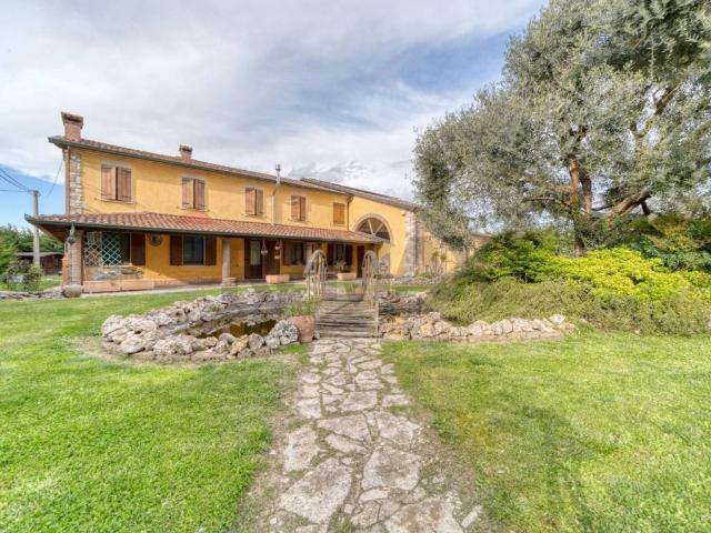 Villa in vendita a Melara RO