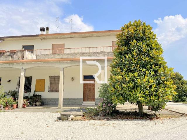 Villa in vendita a Meldola FC