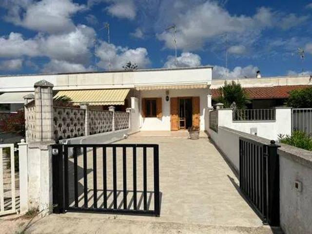 Villa in vendita a Melendugno LE