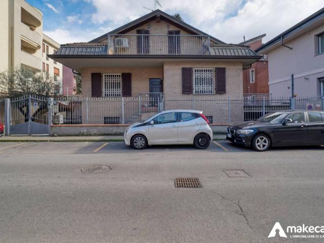 Villa in vendita a Melegnano MI