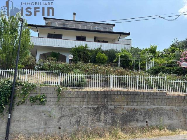 Villa in vendita a Mendicino CS