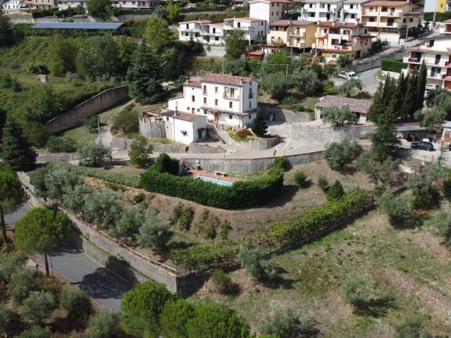 Villa in vendita a Mendicino CS