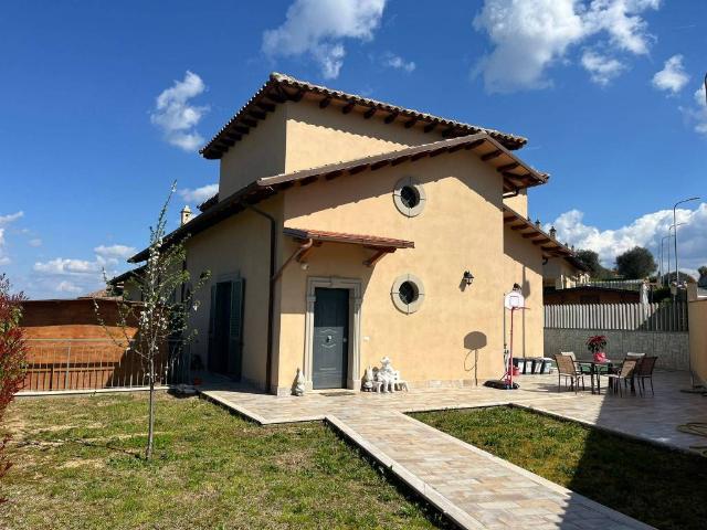 Villa in vendita a Mentana RM