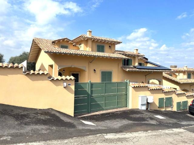 Villa in vendita a Mentana RM