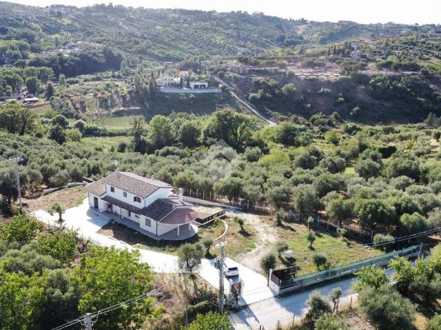 Villa in vendita a Mentana RM