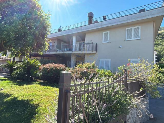 Villa in vendita a Mercato San Severino