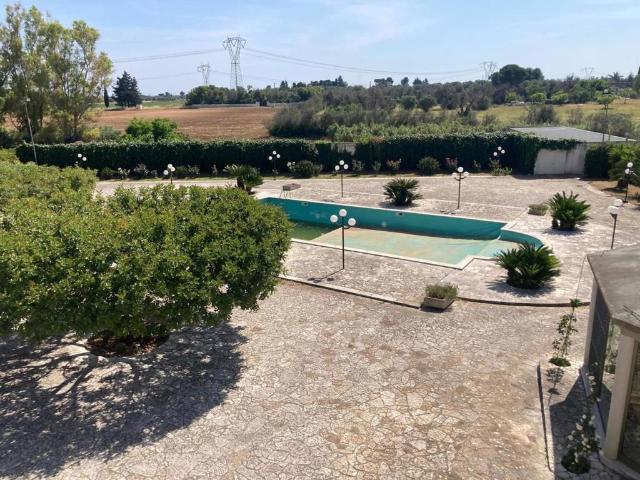 Villa in vendita a Mesagne BR