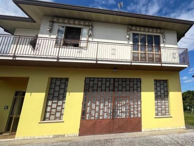 Villa in vendita a Mesola FE