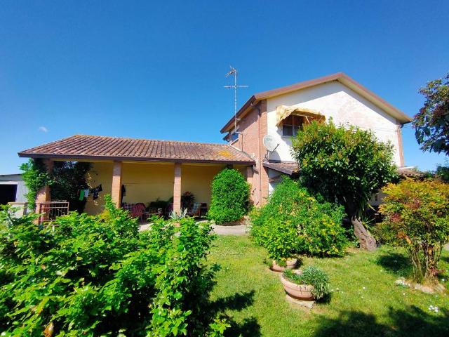 Villa in vendita a Mesola FE