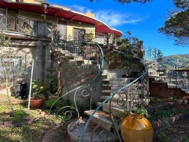 Villa in vendita a Messina