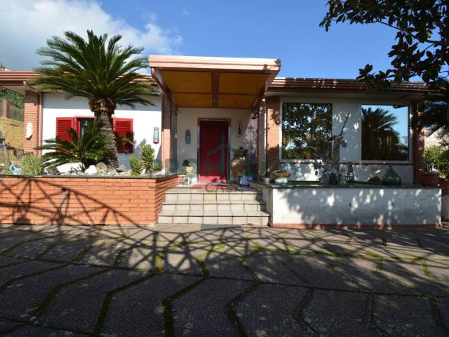 Villa in vendita a Messina ME