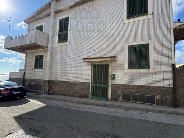 VILLA in VENDITA a MESSINA MESSINA di 6 vani